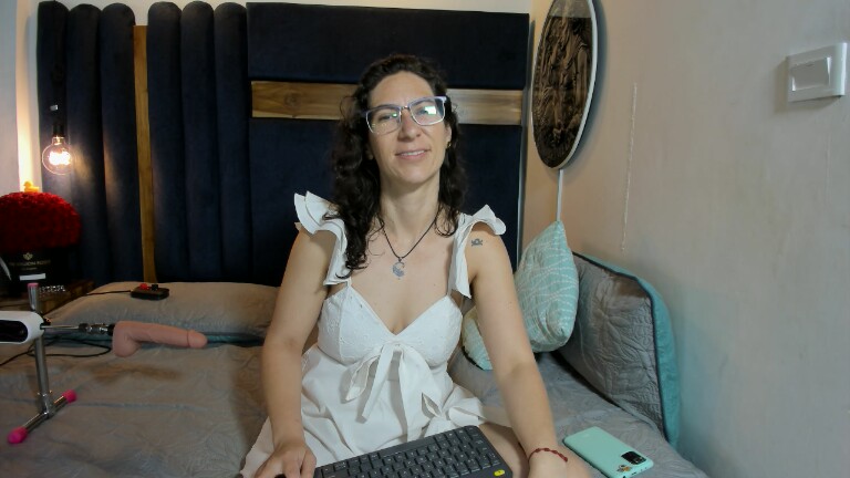 AndromedaGeek's Streamate show and profile