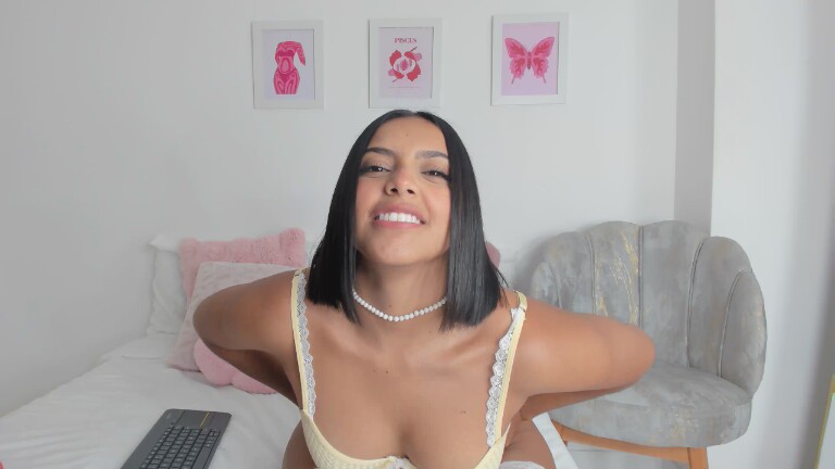 ZoeClarkson's Streamate show and profile