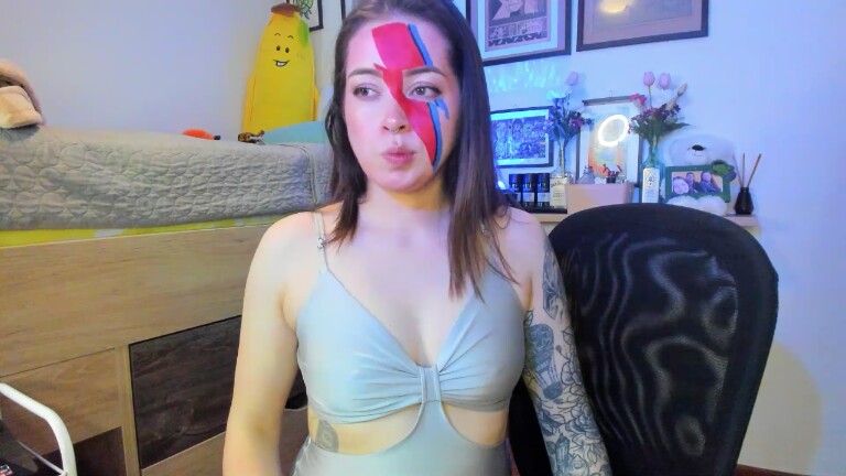 HannahMolly's Streamate show and profile