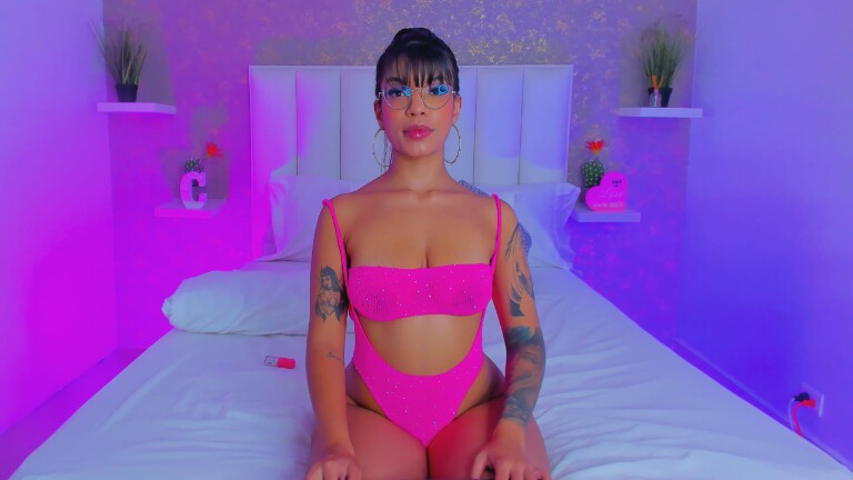 CarolGomeez's Streamate show and profile