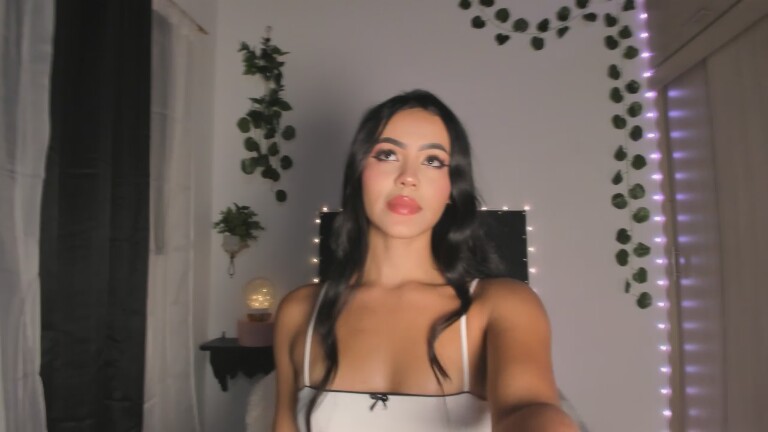 IsabellaRoos19's Streamate show and profile