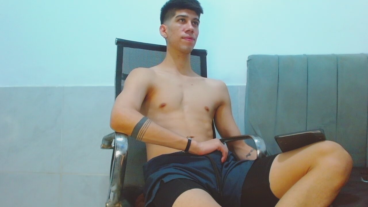 Jhony33