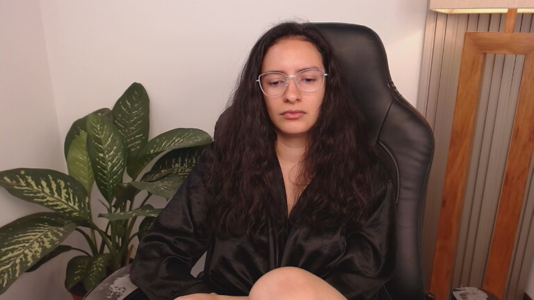 MIAPORTMANN's Streamate show and profile