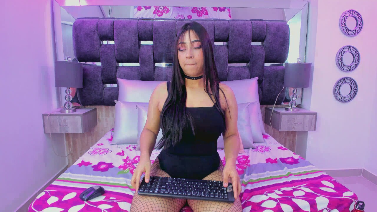 Lia_Grey