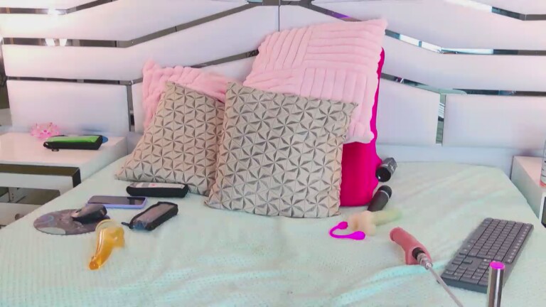 SabrinaaTaylor's Streamate show and profile