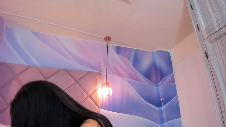 ViolletaRosse's Streamate show and profile