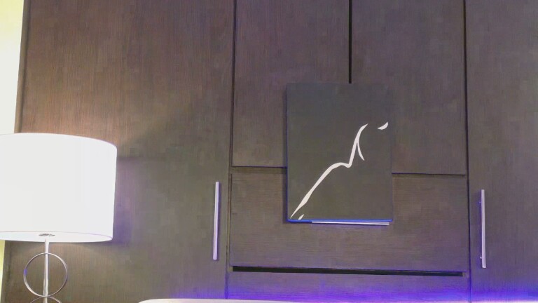 NicolPhillips's Streamate show and profile