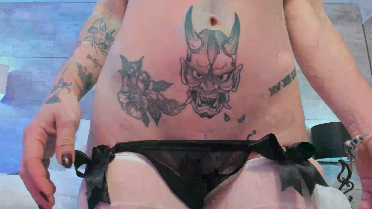 TaniaKatts's Streamate show and profile