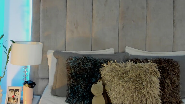 MartinaRiveraa's Streamate show and profile