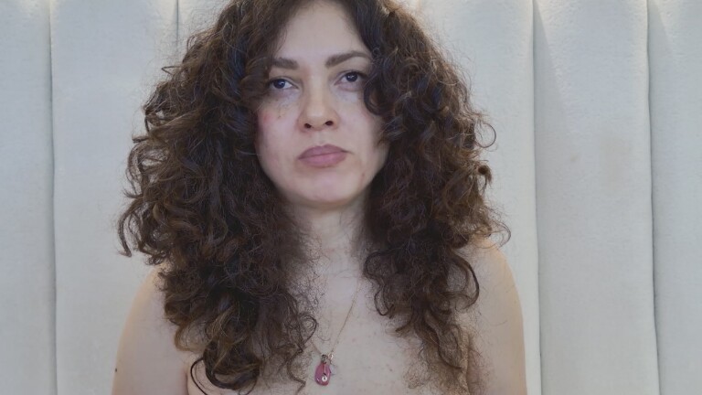 juliiabadleer's Streamate show and profile