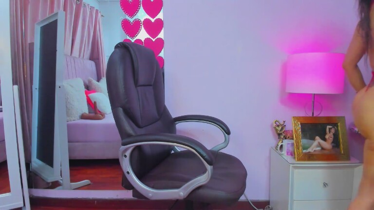 Grace_Jonees's Streamate show and profile