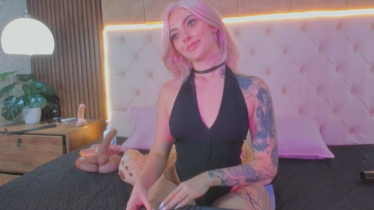 Elizabeth_Dumont's Streamate show and profile