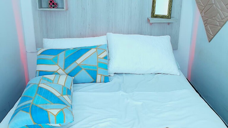 SharickQueen's Streamate show and profile