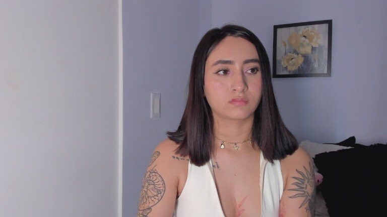 RoseHoldenn's Streamate show and profile