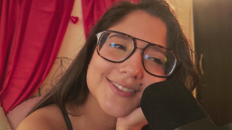 HaileyBunny_18's Streamate show and profile