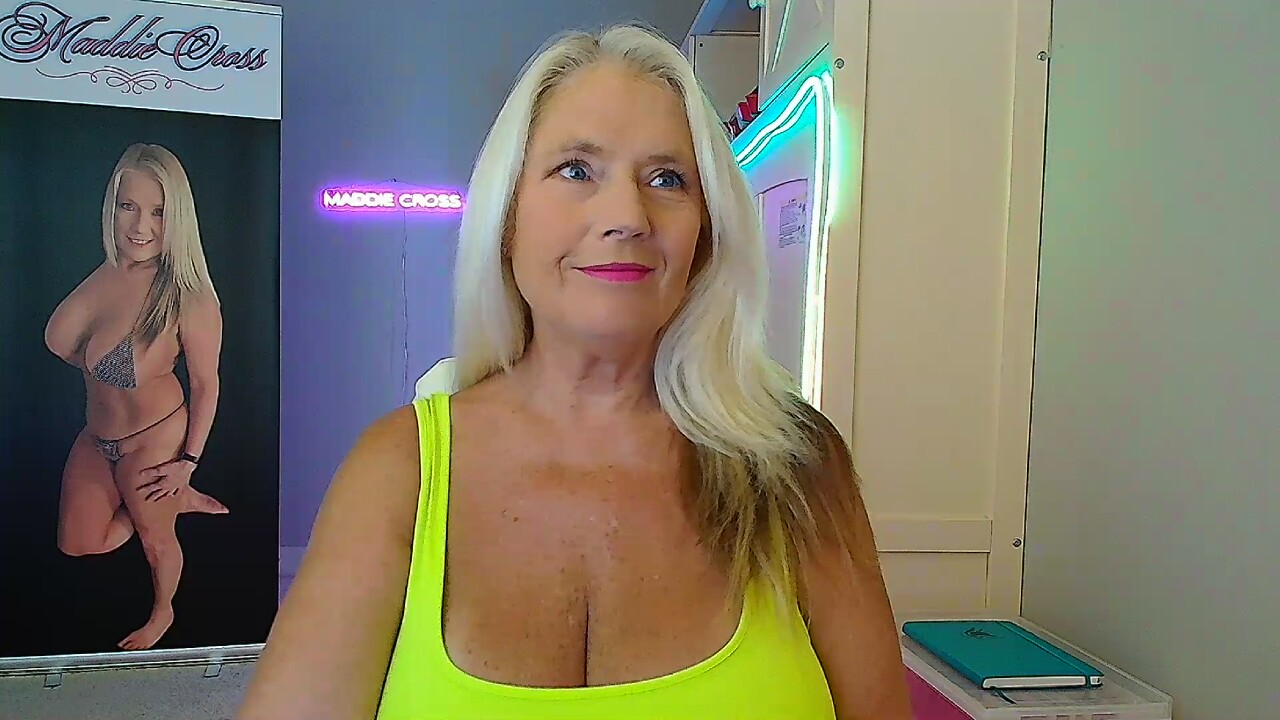 Maddie_Cross