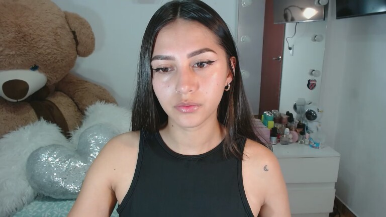 IsabellaSaenz's Streamate show and profile