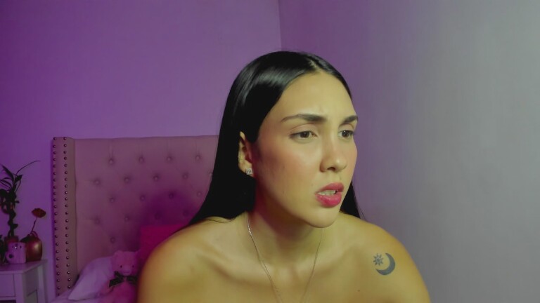 SoyLili's Streamate show and profile