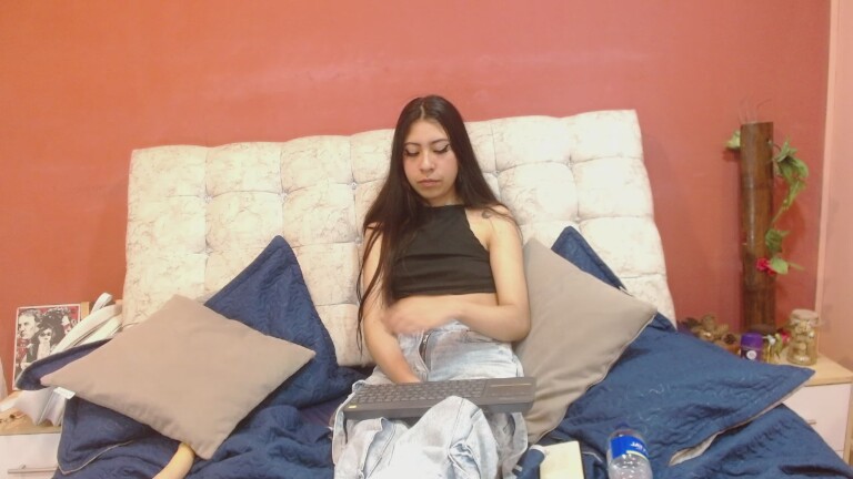 LinaSpearce's Streamate show and profile