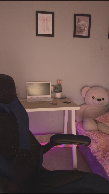 hottieprincess4you's Streamate show and profile