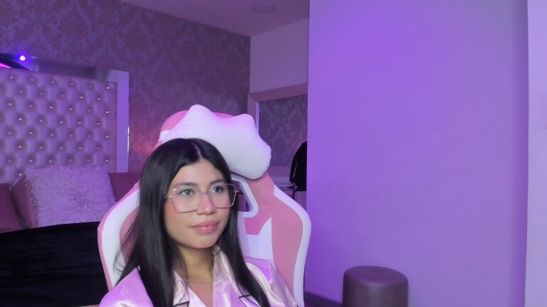 LylaKarl's Streamate show and profile