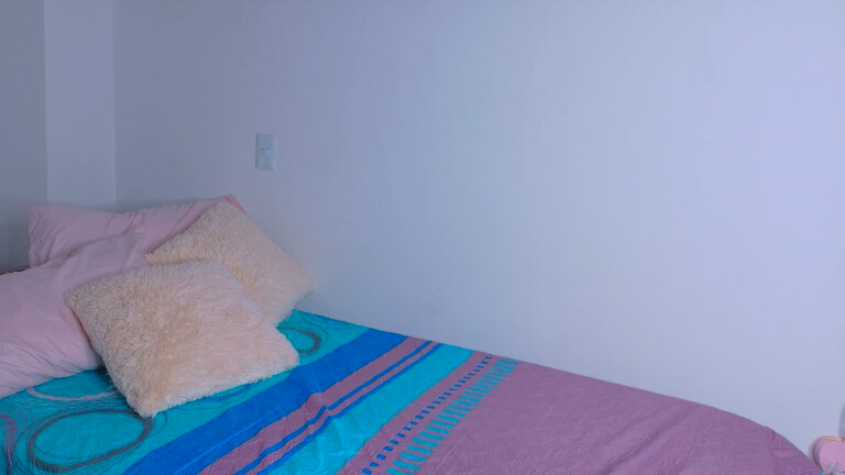 RosieFernandez's Streamate show and profile