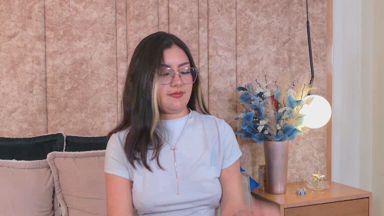 IsaRose's Streamate show and profile