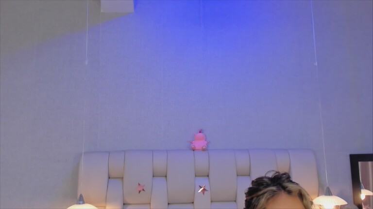 EmmaPrinncess's Streamate show and profile