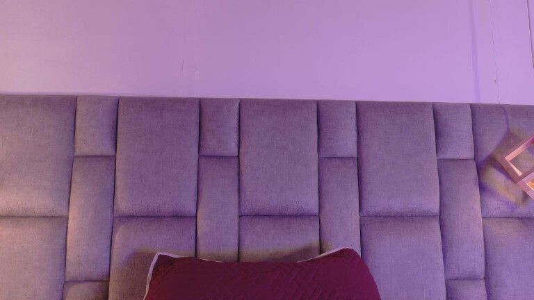 Isabella_Stewart's Streamate show and profile