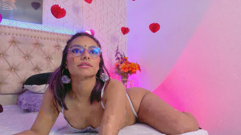 vale_alvarez's Streamate show and profile