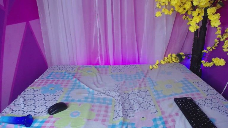 LoryBonny's Streamate show and profile