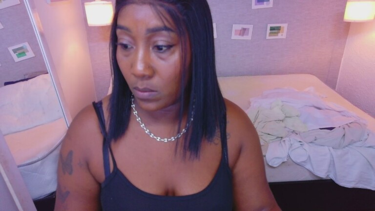 Kiiaraevanss's Streamate show and profile