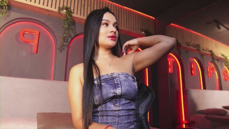 BratzLuxy's Streamate show and profile