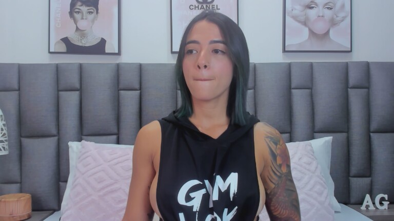 AmberrGreey's Streamate show and profile