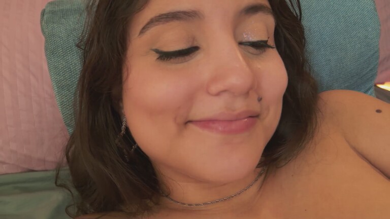 HaileyBunny_18's Streamate show and profile