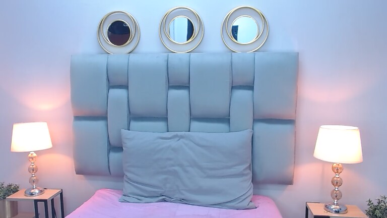 Aisha_Emerald's Streamate show and profile