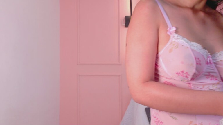 littleezoee's Streamate show and profile