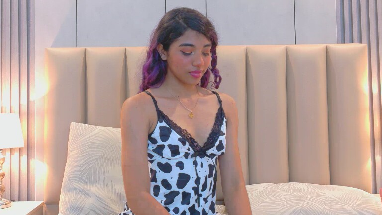 AlejandraOjeda's Streamate show and profile