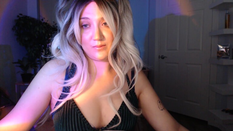 GoddessEmmy's Streamate show and profile