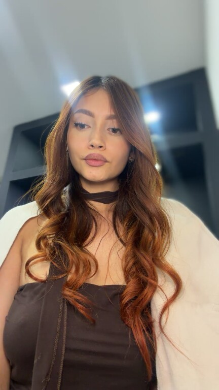 IsabelaJohnson's Streamate show and profile