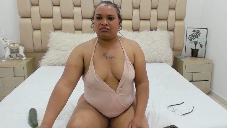 Kayla_Dark's Streamate show and profile