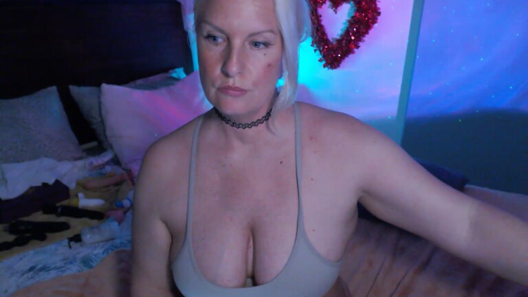 MJCoconut's Streamate show and profile