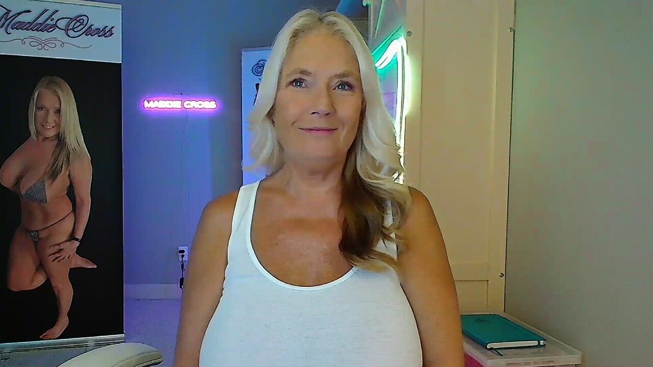 Maddie_Cross