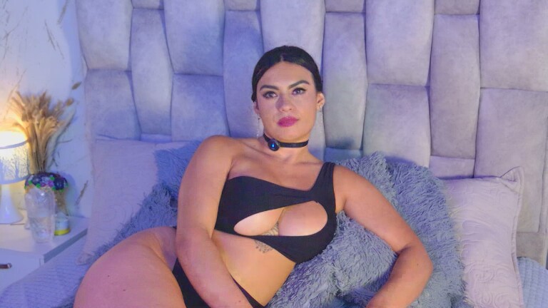 MaiaCooper's Streamate show and profile