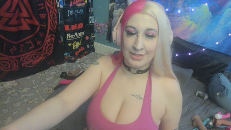 ShaeWednesday's Streamate show and profile