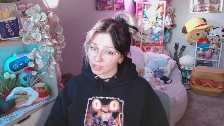 Angelina_Glass's Streamate show and profile