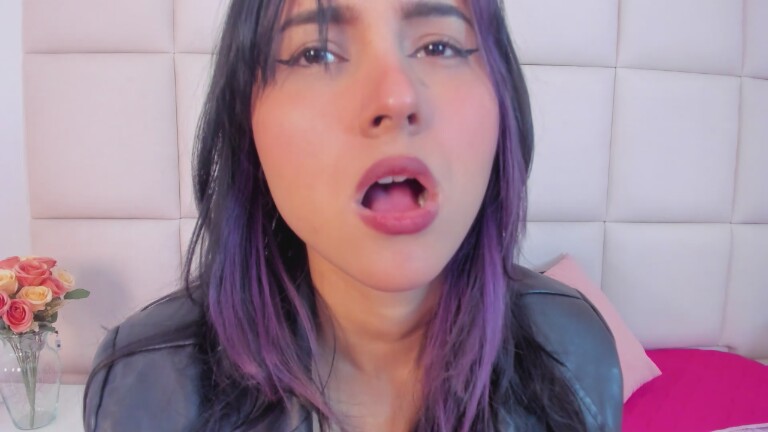 SamanthaLevy's Streamate show and profile