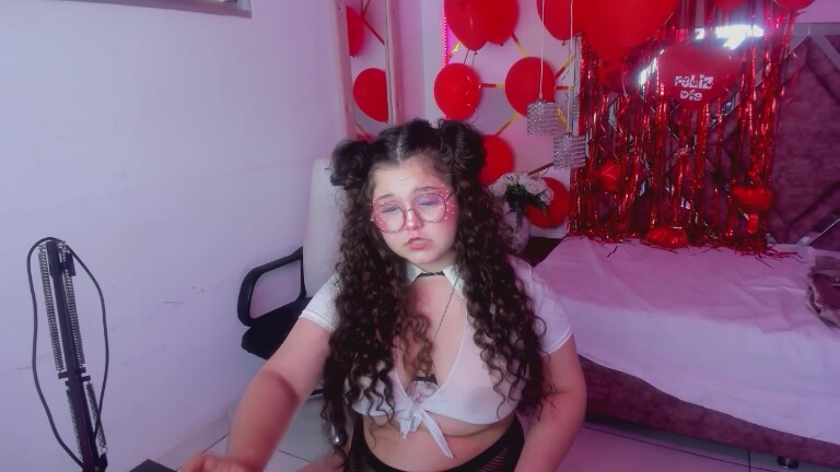 ShylySweet18's Streamate show and profile