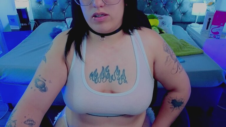 NatalieHarris's Streamate show and profile
