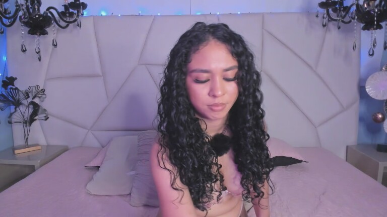 ScarlettFlever's Streamate show and profile